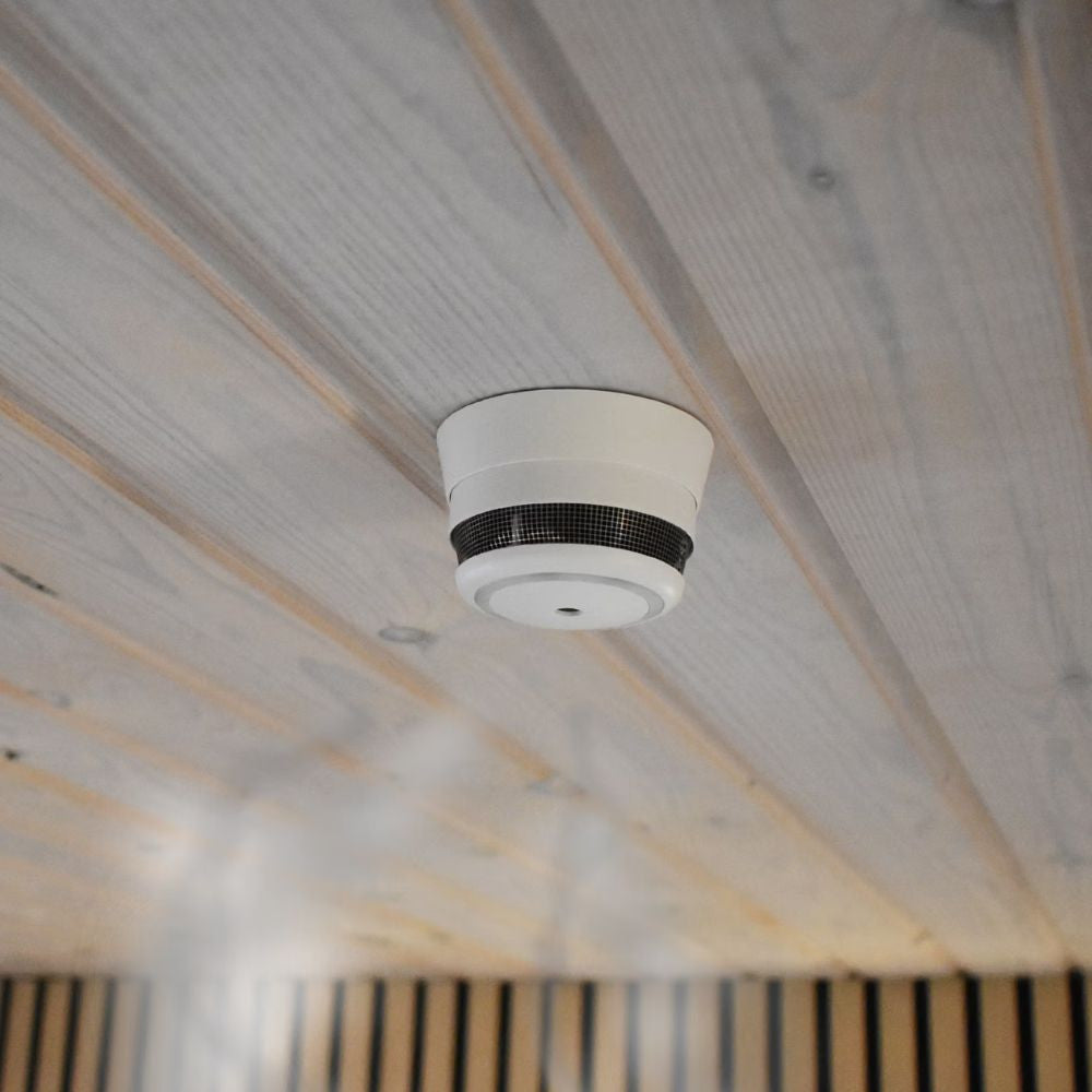 frient Intelligent Smoke Alarm – Optical smoke detector with thermometer and 85dB audible alarm, Zigbee (SMSZB-120)