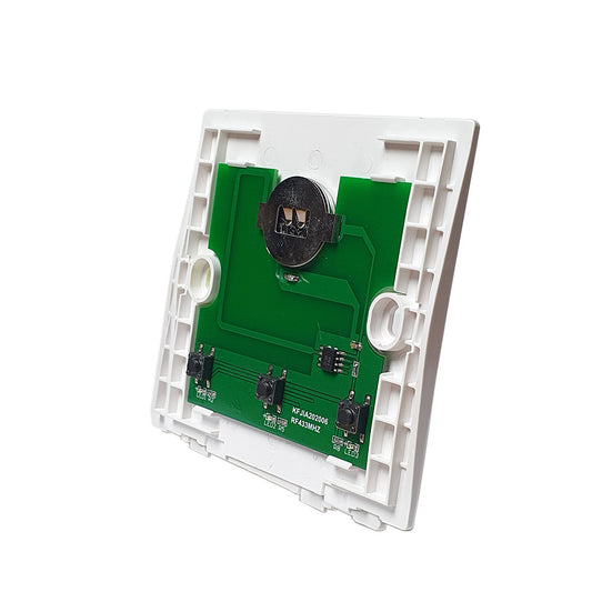 SmartWise BRF3-NFP, a 3-button wireless RF wall switch, without front panel